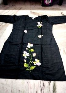 🐦‍⬛Embroidery Kurti