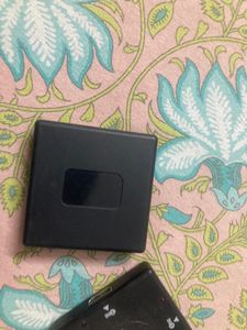 2 HDMI connectors 4 Port