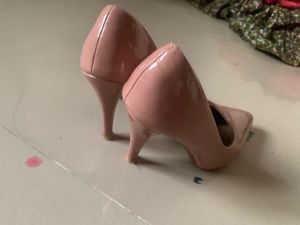 Elegant Pink Berry Heels