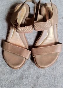 Bata Sandles