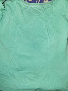 Cute &#34;Mom&#39;s Love&#34; Toddler Tee