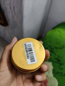 Multi-use Red Clay Face And Hair Mask