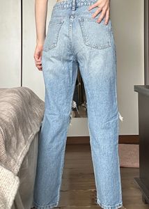 Zara Ripped Mom Fit Denim