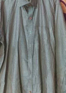 A Formal office wearing shirt