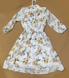 Floral Print Tie-Neck Dress