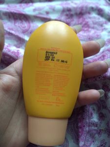 Aqualogica Tinted Sunscreen 💛