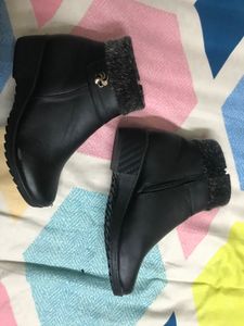 Black Winter Wedge Booties