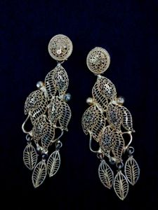 Filigree Leaf Dangle Earrings