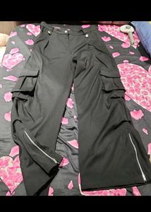Y2K Baggy Fit Women Cargo In Black