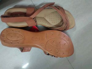 Comfortable Brown Strappy Sandals