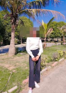 Black Jeans With Faded Pattern On Front