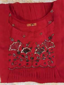 Red Embellished Kurta With Plain Duppatta