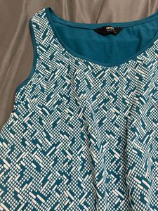 Stylish Sleeveless Top