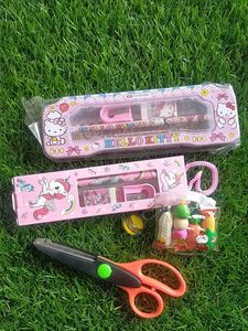 Kawaii Stationery Set - Hello Kitty & Unicorn!