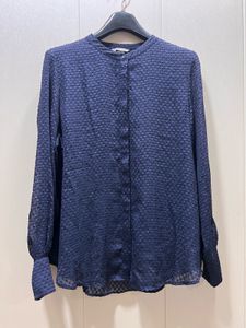 H & M