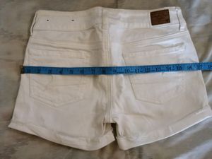 American Eagle White Shorts