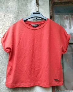 Red Short Sleeve Crop Tshirt