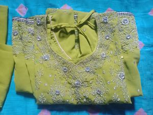 It Can Be Used For Mehendi Ceremony