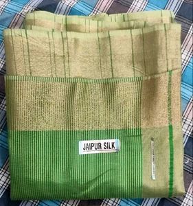 Pista Green Woven Pure Silk Cotton Maheswari Saree