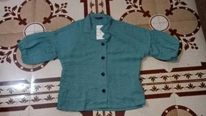 Green Puff Sleeves Boxy Shirt
