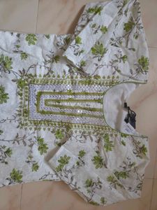 Elegant Floral Print Kurta