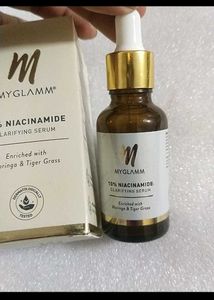 MyGlamm 10% Niacinamide Clarifying Serum
