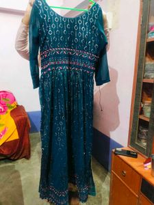 Nayra Cut Suit Set