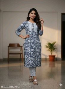 Elegant Floral Printed Kurta Set