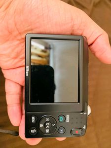 Urgently Selling Nikon Camera - Lost Cable