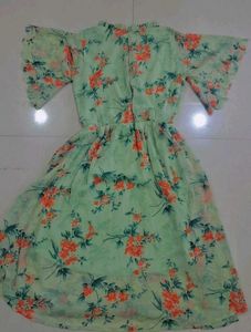 women floral print top