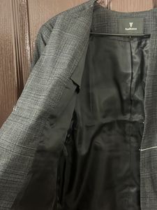 Women&#39;s Blazer