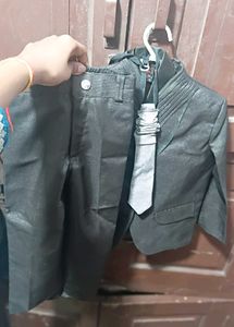 Boys&#39; Formal Suit
