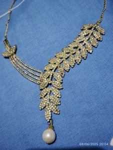 Neckless