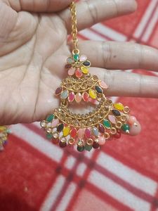 Punjabi Style Earring With Maang Tikka