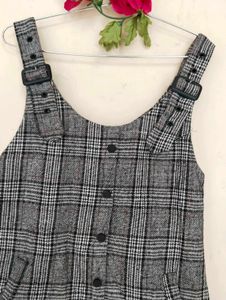 Plaid Pinafore Dress 10/10 👍🏻