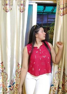 Red Printed Sleeveless Top(sleeves Inside)