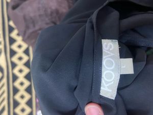 Black Stylish Top With Zipper