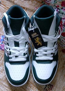 Red Tape Branded Mens Sneakers Shoes 8(GreenWhite