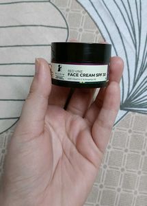 Pilgrim Red Vine Face Cream SPF 30