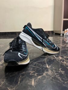 Nike Zoom Gravity Running Shoes