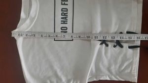 Cute CROP TOP ( Girls / Women)