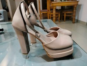 Mary Jane Peach High Heels