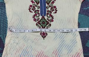 Beautiful Floral Printed Kurti