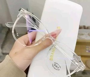 &#34;Invisi-Chic&#34; -Sleek AF- Crystal Specs