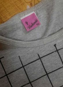 Women&#39;s  Round Neck T Shirts
