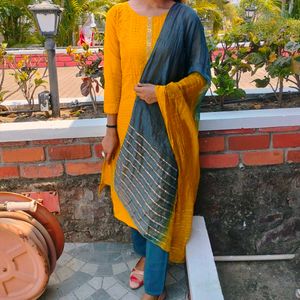 Elegant Yellow Kurta Set