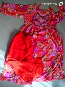 Women Naira Cut Kurti With Pant Set