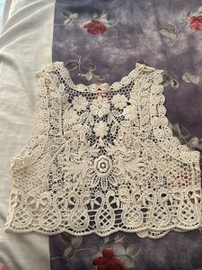 Medium Size Crop Jacket/vest