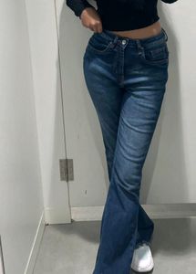 Bootcut Jeans...