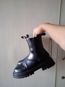 Chelsea Boots